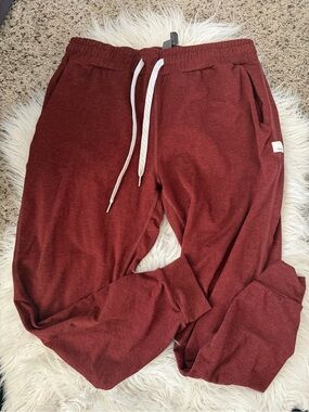 Vuori Performance Jogger Brick Red